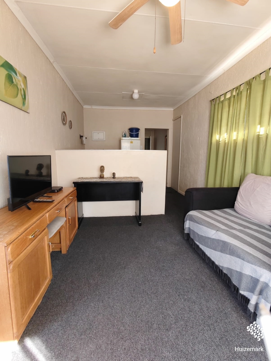 5 Bedroom Property for Sale in Vaalpark Free State
